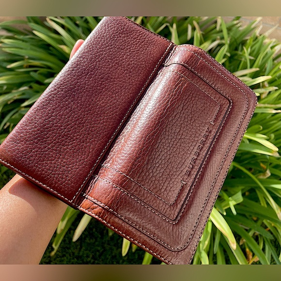 Authentic Burberry London Leather Long wallet - Picture 12 of 14
